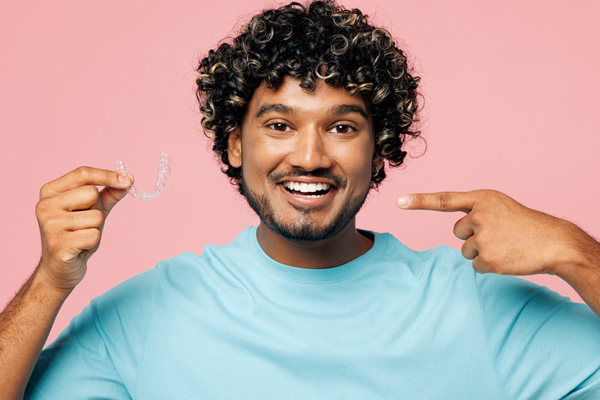 How Invisalign® Clear Aligners Straighten Teeth